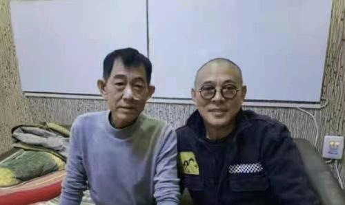 最新爆料二哥离世是谁,揭秘背后真相，娱乐圈再掀波澜